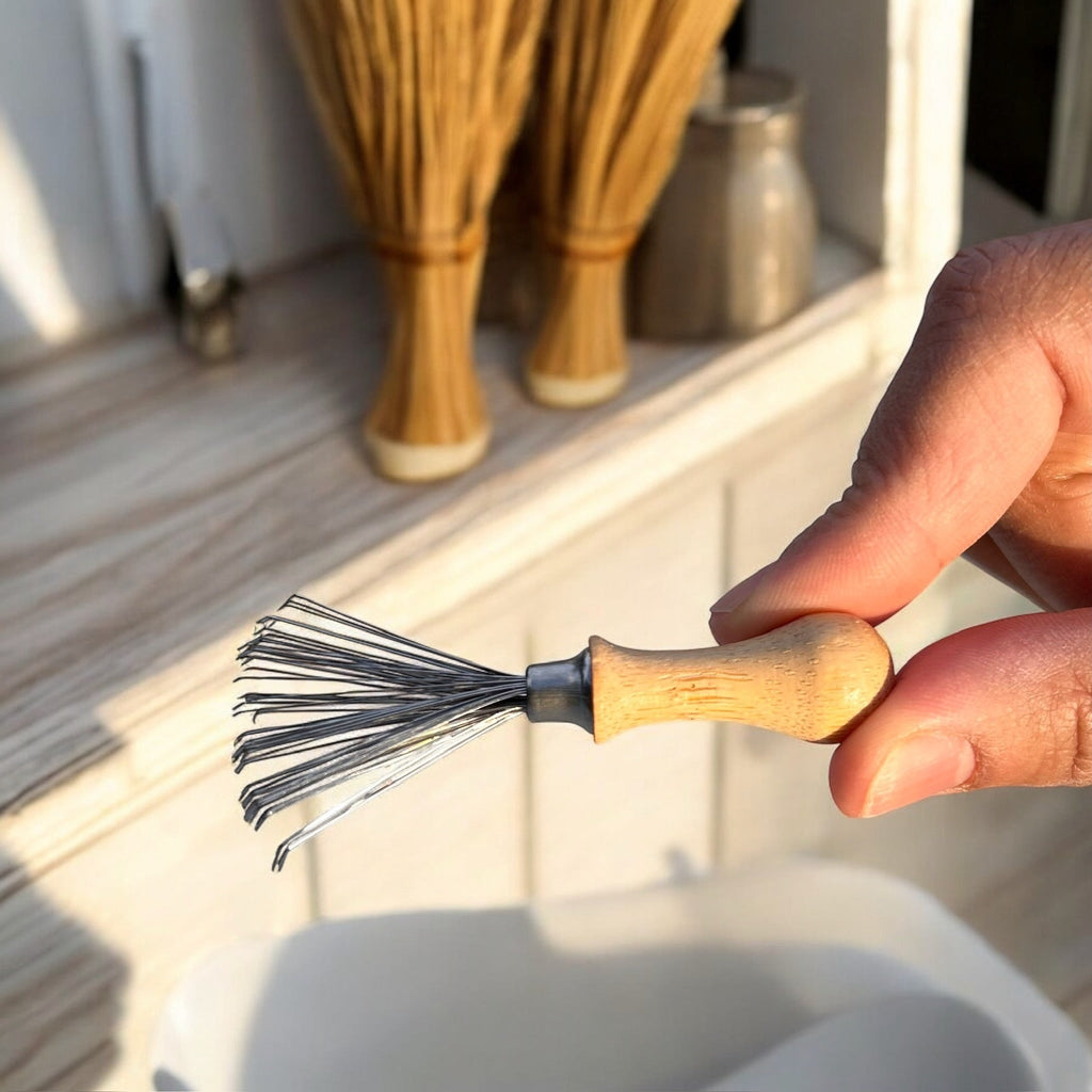 Comb Cleaning Tool